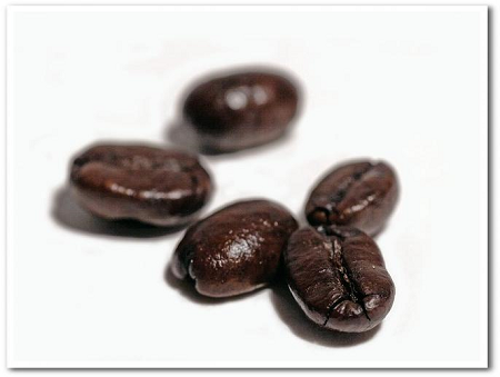 コーヒーは粉で買うより豆のままがおすすめ